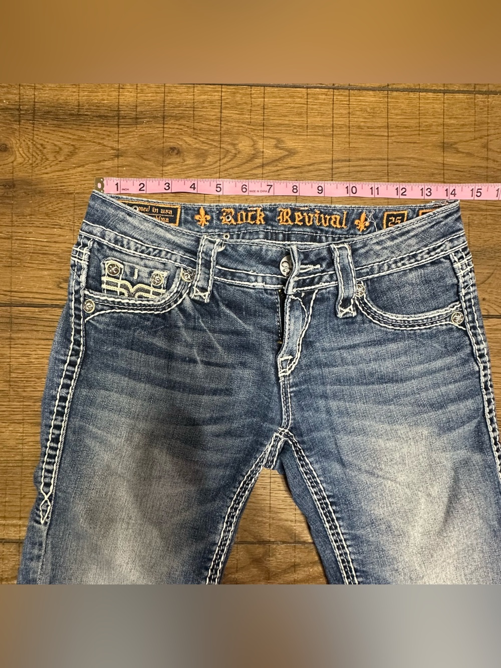 ☀️SUMMER SALE ☀️ Rock Revival “Kai” Faded Blue Denim 10” Shorts Size 25 - Picture 3 of 12